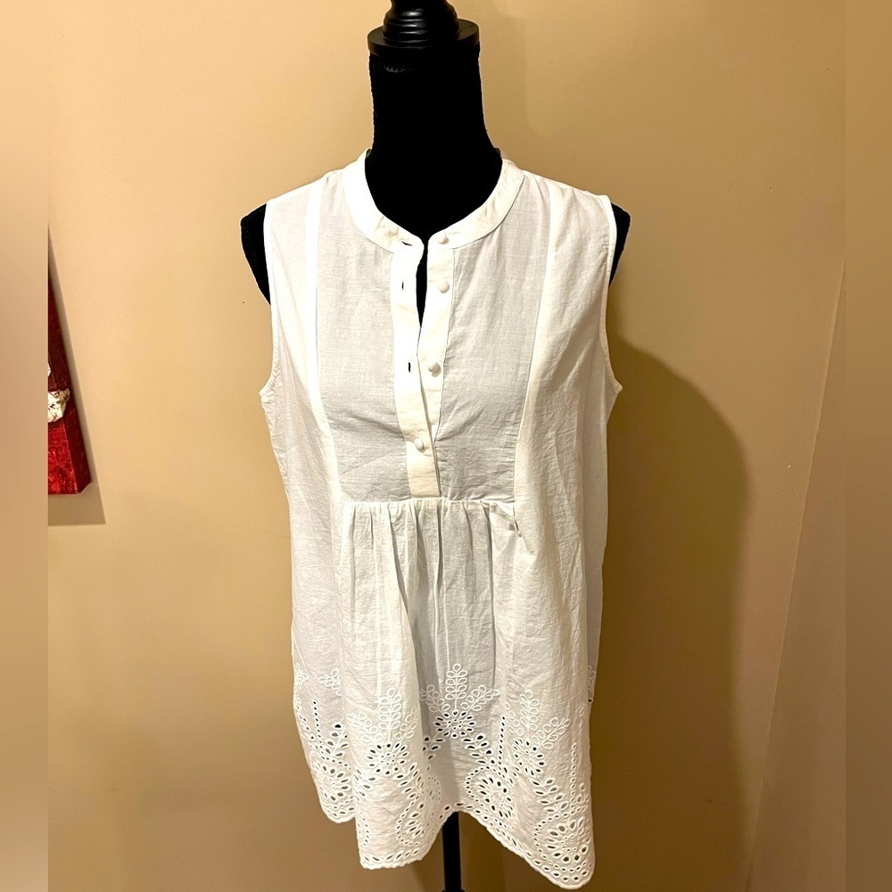 Cafe Marrakesh A-line Cotton Sleeveless Top with Eyelet Detail, size S